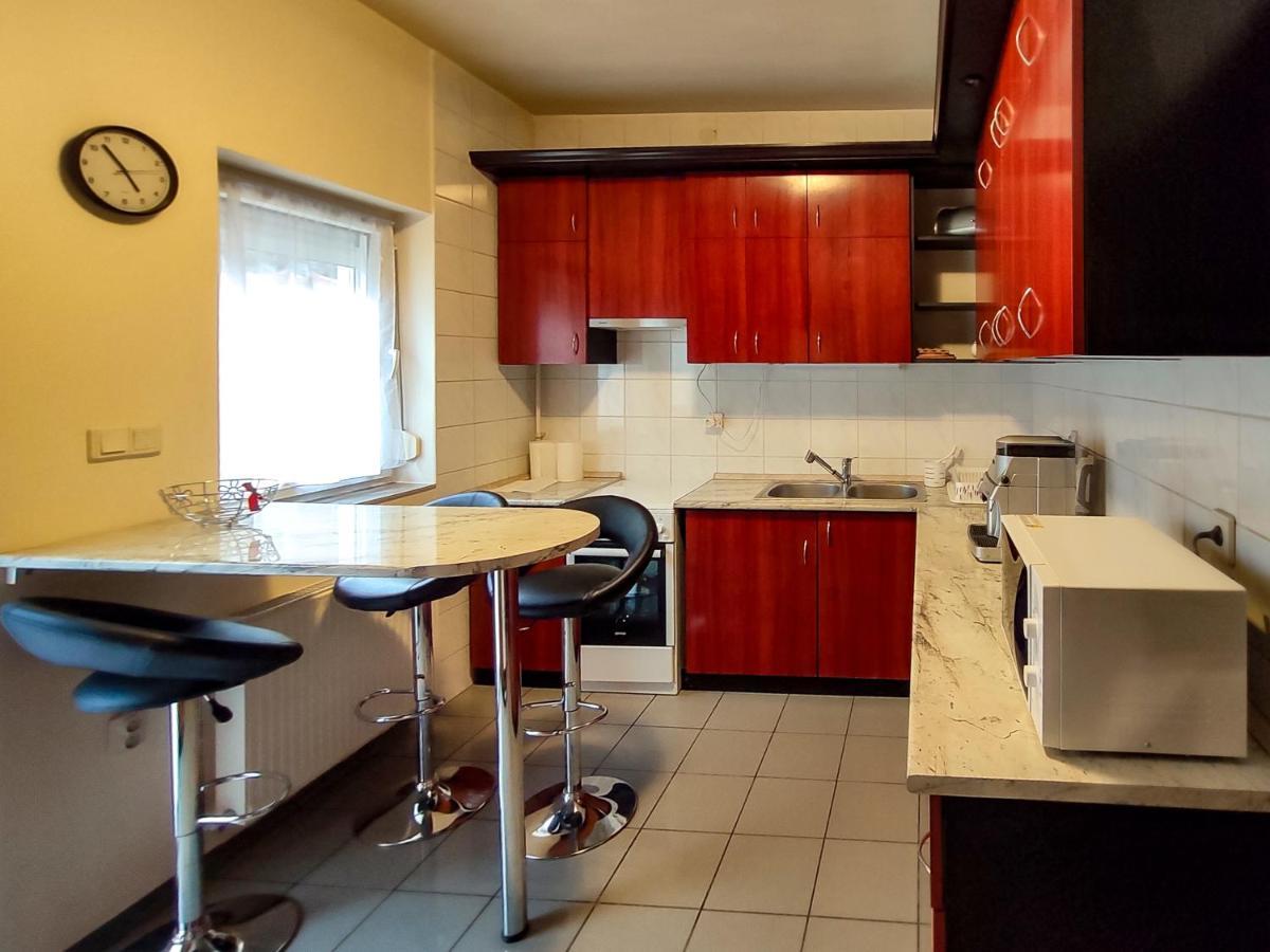Afrodite Apartmanház Eger Esterno foto