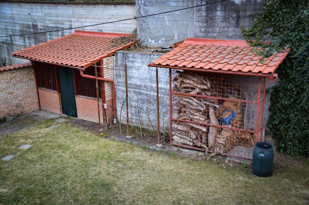 Afrodite Apartmanház Eger Esterno foto